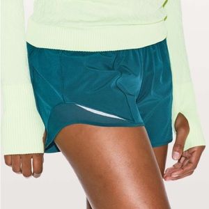 Lululemon size 2 tall 4” hotty hot shorts blue